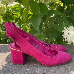 NWOT Nine West suede block heal shoes in hot pink